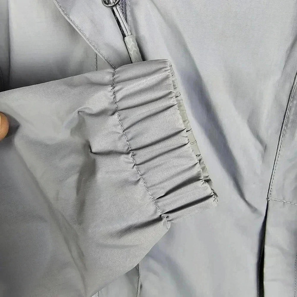 The North Face Women's Resolve 2.0 jacket pink and grey size XS. Like new. - Picture 11 of 13